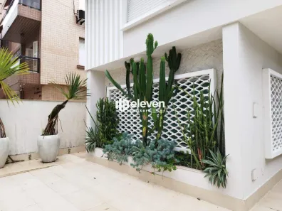 Casa com 3 Quartos à venda, 300m² no Gonzaga, Santos