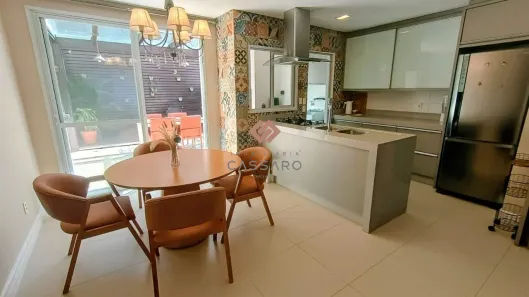 Casa com 3 Quartos à venda, 149m² no Sambaqui, Florianópolis