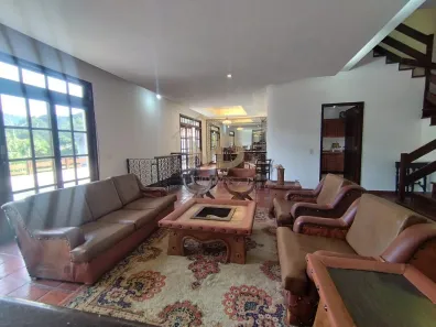 Casa de Condomínio com 4 Quartos para alugar, 320m² no Carlos Guinle, Teresópolis