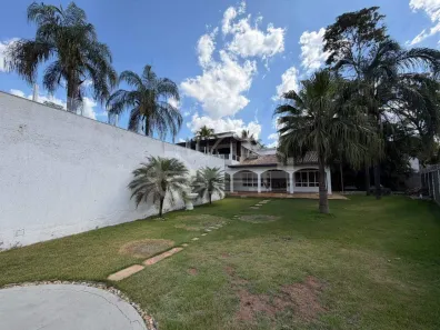Casa com 4 Quartos para alugar, 505m² no Garças, Belo Horizonte