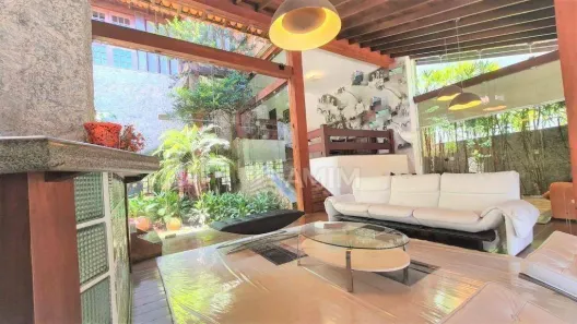 Casa com 6 Quartos à venda, 791m² no Itacoatiara, Niterói