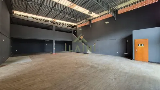 Ponto Comercial para alugar, 624m² no Tabuleiro, Camboriú