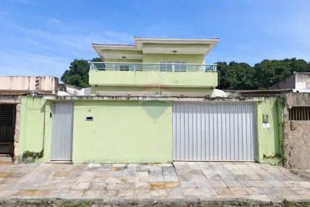 Casa com 5 Quartos à venda, 238m² no Água Fria, Recife