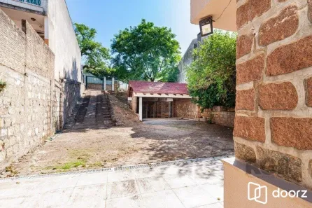 Lote/Terreno à venda, 551m² no Três Figueiras, Porto Alegre