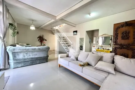 Casa com 3 Quartos à venda, 144m² no Vila Babilônia, São Paulo