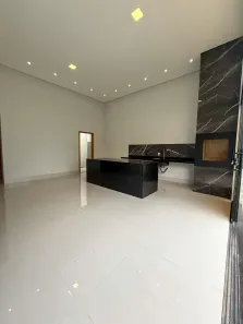 Casa com 3 Quartos à venda, 135m² no Jardim Universitário, Cuiabá