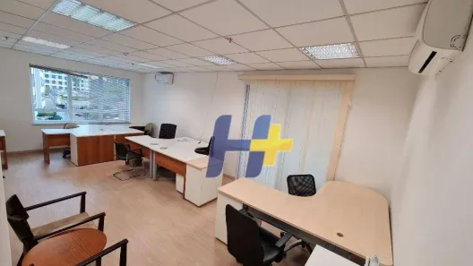 Sala Comercial para venda ou aluguel, 45m² no Vila Gertrudes, São Paulo