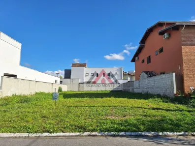 Lote/Terreno à venda, 450m² no Condominio Residencial Real Ville, Pindamonhangaba
