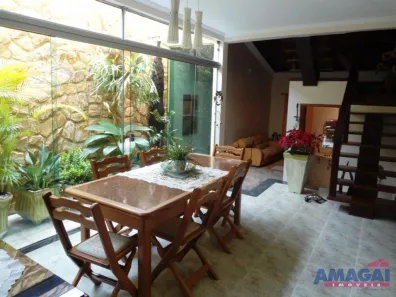 Casa com 3 Quartos à venda, 360m² no Jardim Altos de Santana I, Jacareí