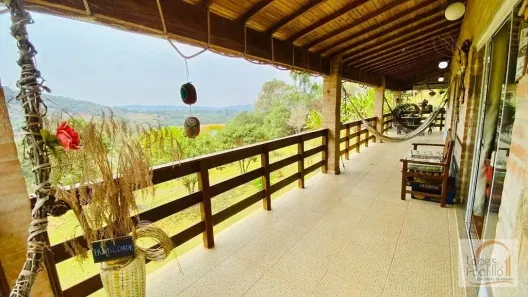 Fazenda/Sítio com 2 Quartos à venda, 210m² no Paiol Grande, Joanópolis