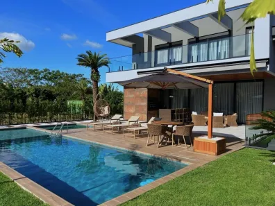 Casa de Condomínio com 4 Quartos à venda, 600m² no Jurerê Internacional, Florianópolis