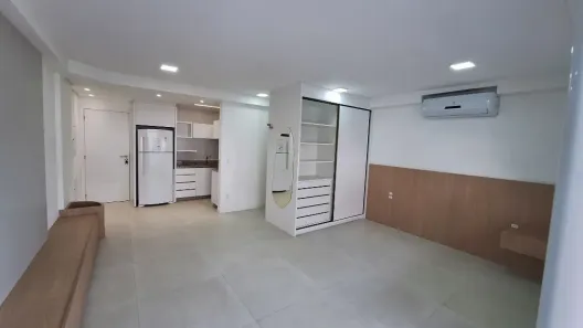 Apartamento com 1 Quarto à venda, 43m² no Coloninha, Florianópolis