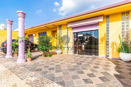 Casa com 3 Quartos à venda, 220m² no Vila Nogueira, Campinas