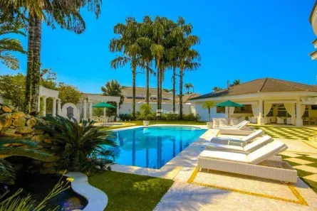 Casa de Condomínio com 6 Quartos à venda, 984m² no Jardim Acapulco, Guarujá