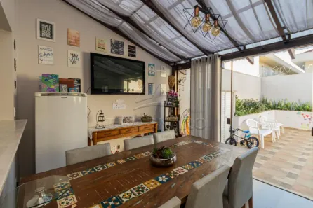 Sobrado com 3 Quartos à venda, 154m² no Estrela, Ponta Grossa