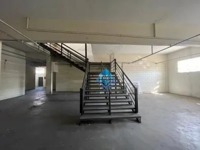 Prédio Comercial para venda ou aluguel, 2700m² no Santo Antônio, São Caetano do Sul