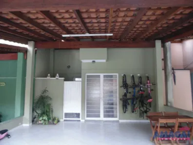 Casa de Condomínio com 3 Quartos à venda, 141m² no Jardim Califórnia, Jacareí