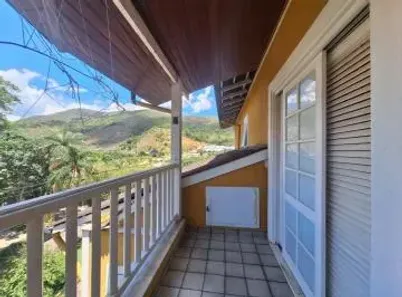 Apartamento com 3 Quartos à venda, 140m² no Itaipava, Petrópolis