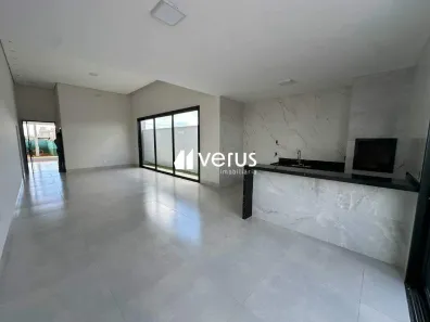 Casa de Condomínio com 3 Quartos à venda, 180m² no Novo Mundo, Uberlândia