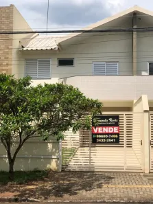 Casa com 3 Quartos à venda, 132m² no Santa Genoveva, Goiânia