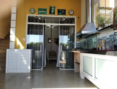 Casa de Condomínio com 3 Quartos para alugar, 160m² no Jardim Rio das Pedras, Cotia