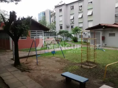 Apartamento com 2 Quartos à venda, 51m² no São Sebastião, Porto Alegre