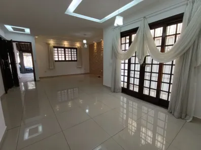 Casa com 3 Quartos à venda, 190m² no Jardim Siesta, Jacareí