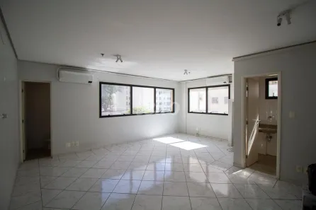 Sala Comercial para alugar, 90m² no Pacaembu, São Paulo
