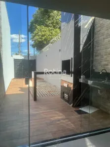 Casa com 2 Quartos à venda, 70m² no Jardim Brasília, Uberlândia