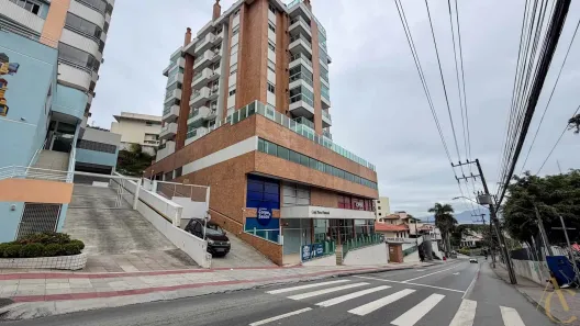 Apartamento com 2 Quartos para alugar, 68m² no Saco dos Limões, Florianópolis