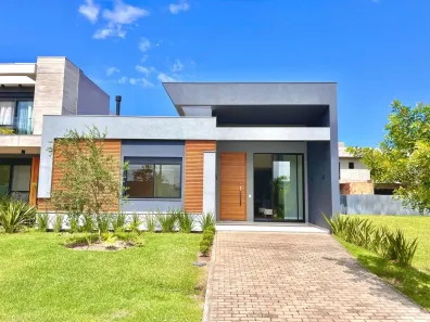 Casa de Condomínio com 4 Quartos à venda, 144m² no , Xangri-Lá