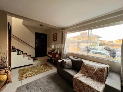 Casa com 3 Quartos à venda, 120m² no Campeche, Florianópolis