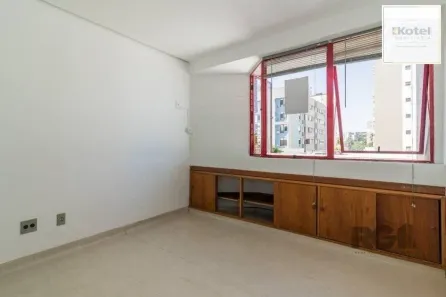 Sala Comercial à venda, 36m² no Menino Deus, Porto Alegre