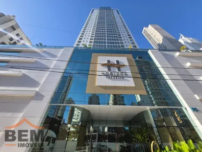 Apartamento com 2 Quartos para alugar, 90m² no Centro, Balneário Camboriú