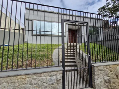Casa com 4 Quartos à venda, 180m² no Tristeza, Porto Alegre