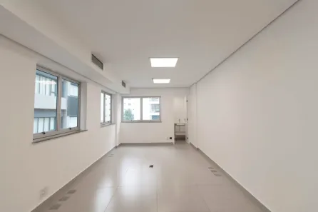 Ponto Comercial para alugar, 32m² no Cerqueira César, São Paulo