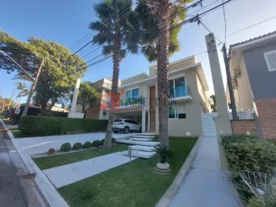 Casa de Condomínio com 4 Quartos à venda, 270m² no Alphaville, Santana de Parnaíba
