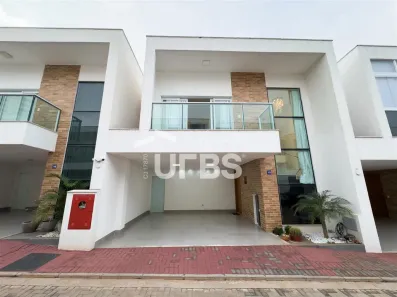Casa de Condomínio com 3 Quartos à venda, 180m² no Jardim Vitória, Goiânia