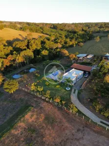 Fazenda/Sítio com 3 Quartos à venda, 5000m² no , Hidrolândia