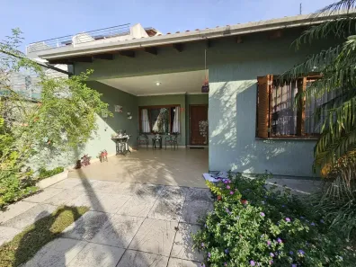 Casa com 3 Quartos à venda, 114m² no Guarujá, Porto Alegre