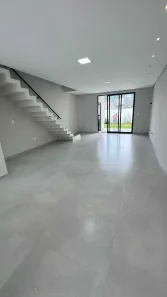Casa com 3 Quartos à venda, 109m² no Saguaçu, Joinville