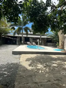 Casa com 2 Quartos para venda ou aluguel, 100m² no Cantagalo, Rio das Ostras