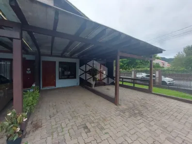 Casa com 2 Quartos para alugar, 70m² no Centro, Santa Cruz do Sul