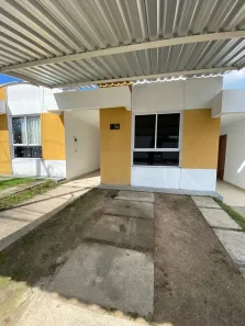 Casa de Condomínio com 2 Quartos à venda, 70m² no Flores, Manaus