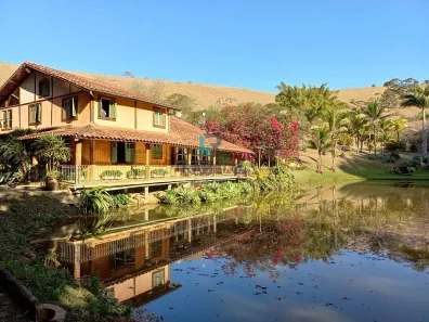 Fazenda/Sítio com 2 Quartos à venda, 5m² no Centro, Guaratinguetá