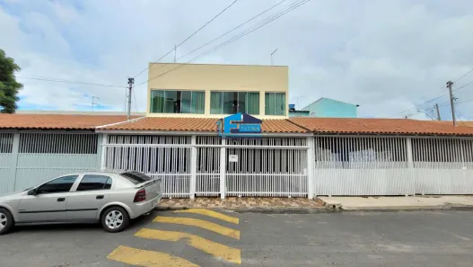 Sobrado com 4 Quartos à venda, 259m² no Riacho Fundo I, Brasília