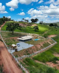 Fazenda/Sítio com 3 Quartos à venda, 20000m² no , Itatiaiuçu