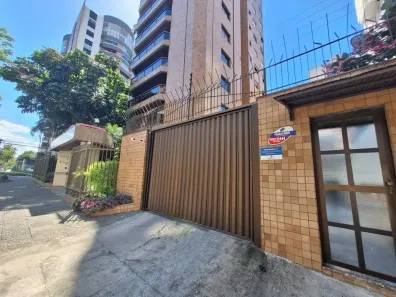 Apartamento com 4 Quartos para alugar, 259m² no Centro, Joinville