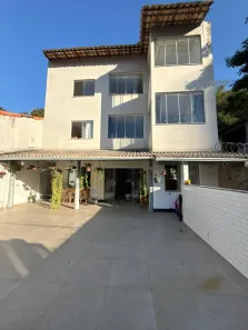 Sobrado com 5 Quartos à venda, 365m² no Santa Helena, Vitória
