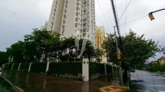 Apartamento com 2 Quartos à venda, 81m² no Passo da Areia, Porto Alegre